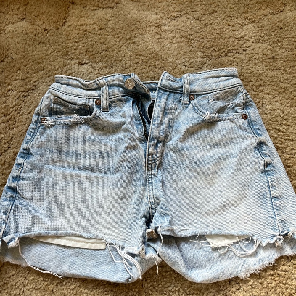 American Eagle mom shorts